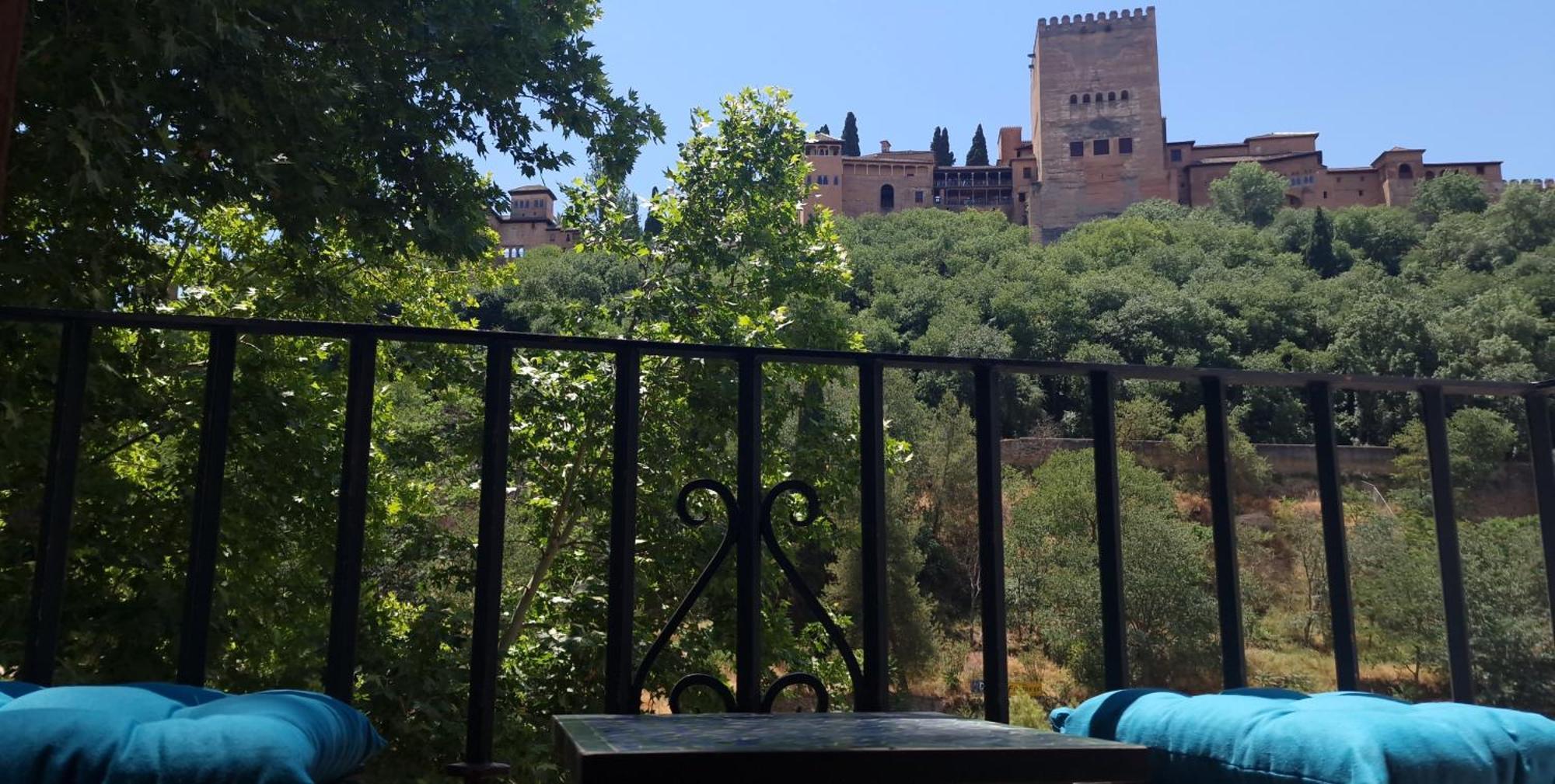 The Nasrid Palace From Your Bed ! Granada Dış mekan fotoğraf