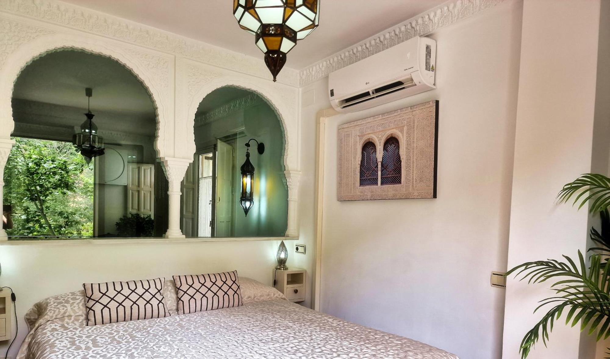 The Nasrid Palace From Your Bed ! Granada Dış mekan fotoğraf