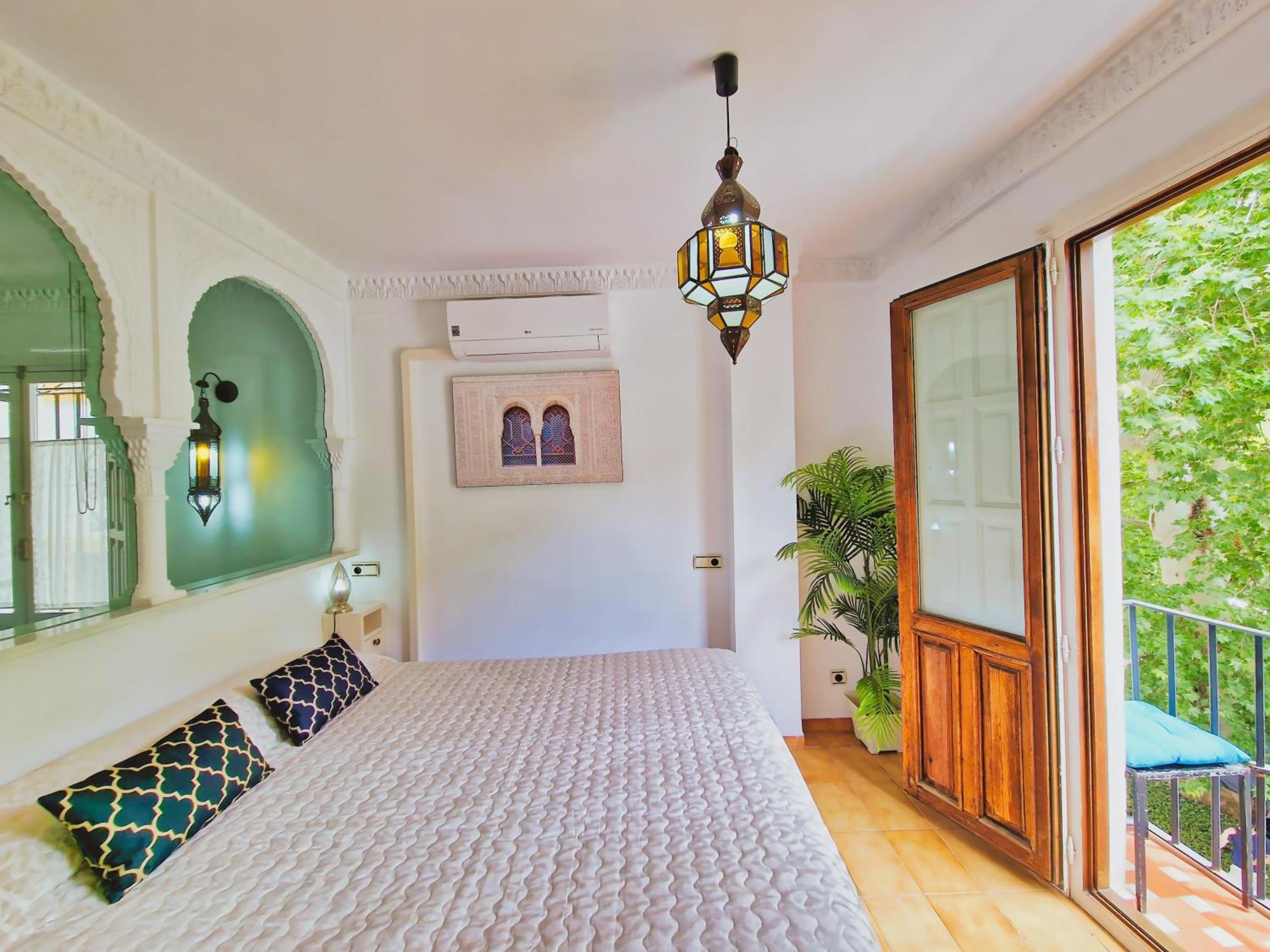 The Nasrid Palace From Your Bed ! Granada Dış mekan fotoğraf